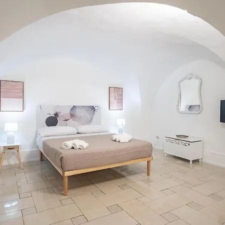 Lucky's Balenzano * Μπάρι